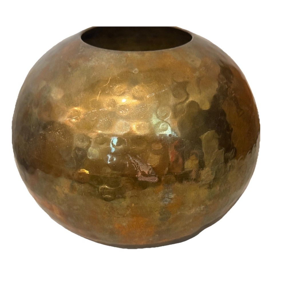 Vintage Hammered‎ Brass Orb Vase 1980s Spherical Globe Flower Planter Patina 6"